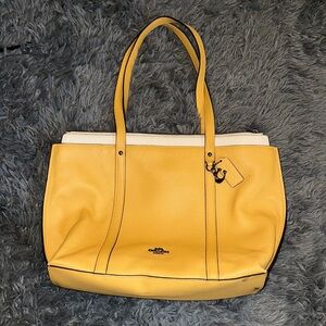 Coach purse with matching wristlet